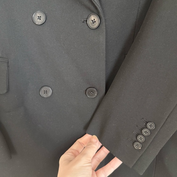 Aritzia Wilfred Black Double-Breasted Blazer - Picture 8 of 11